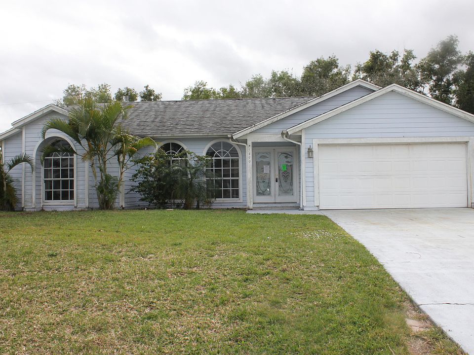 Home For Sale In Port Saint Lucie