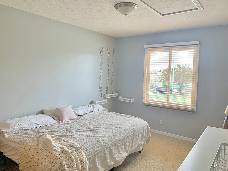 4617 Waterford Ave — Photo 14