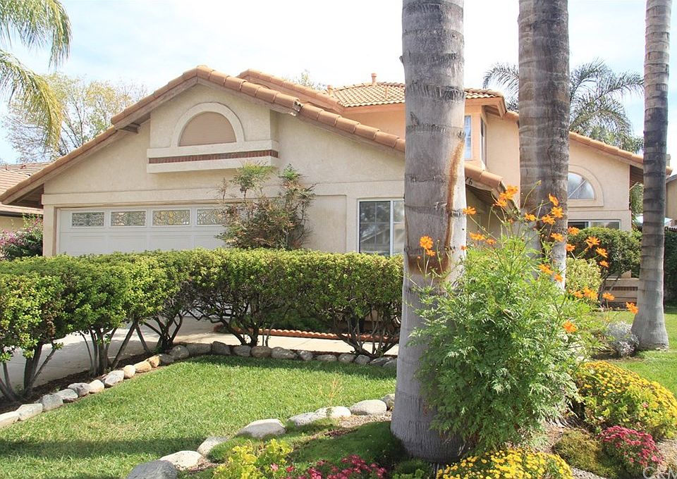 1st image of 27616 Avenida Interno