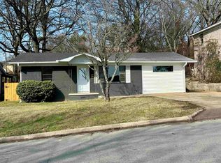 7702 Iowa Dr, Little Rock, AR 72227