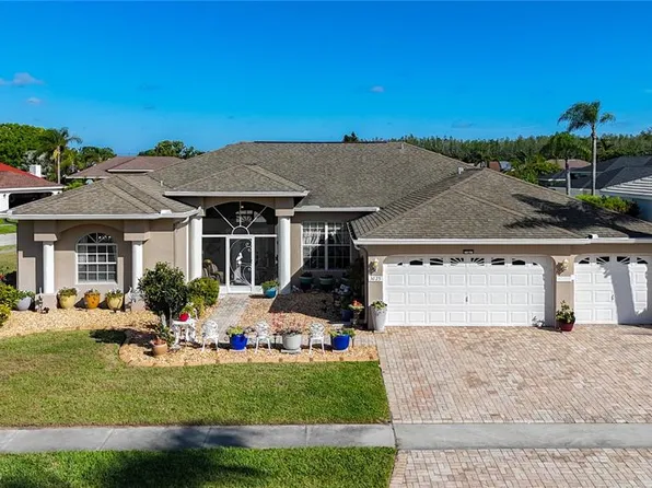 3625 Gaviota Dr, Ruskin, FL 33573