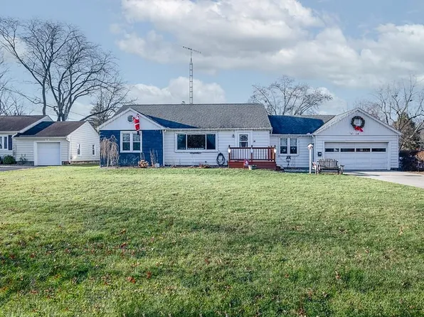 14 Bradley Ave, Shelby, OH 44875