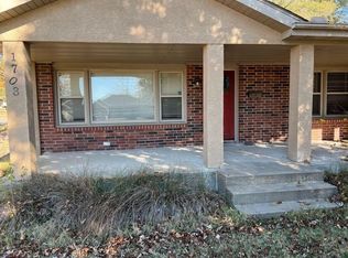 1703 E Dale St, Springfield, MO 65803