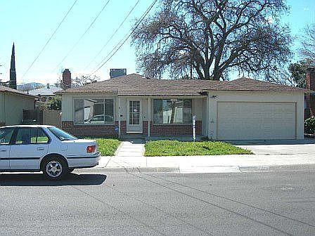 1st image of 242 Mariposa Dr