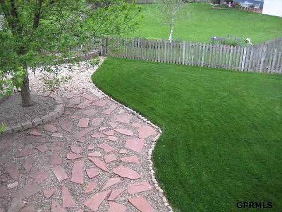 4th image of 1708 N 162nd St