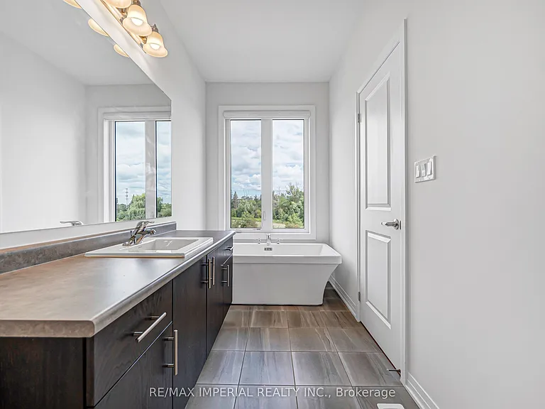 43 Millman Ln — Photo 15