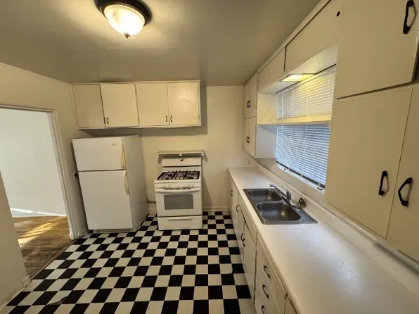 406 Ash St SE #406, Albuquerque, NM 87106