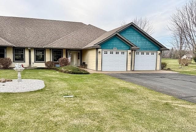 1st image of 2015 Highland Cir E