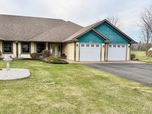 2015 Highland Cir E, Mora, MN 55051