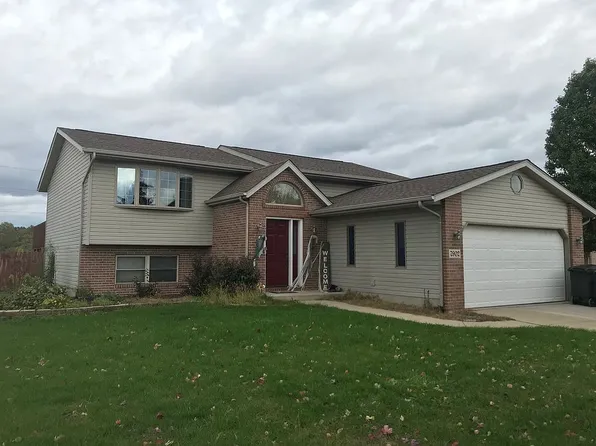 7902 Murrelet St, Hobart, IN 46342