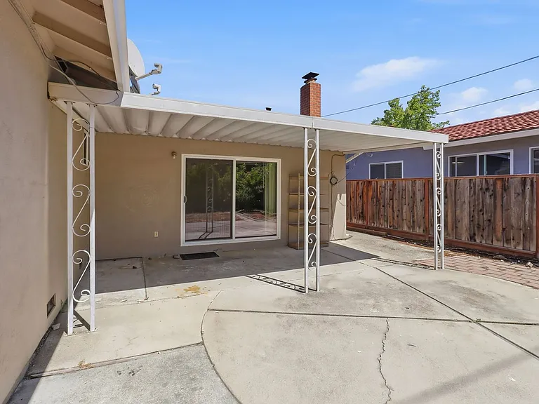 1571 Finch Way — Photo 31