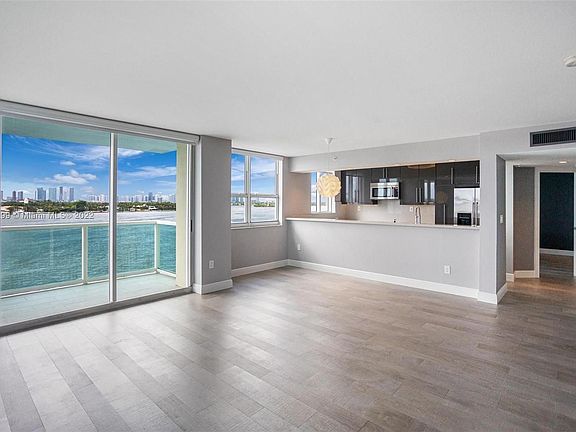 3rd image of 650 West Ave APT 701