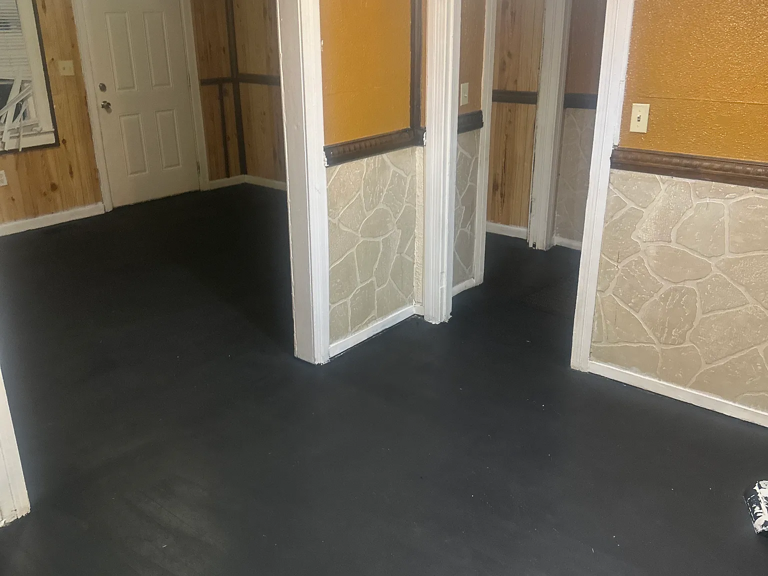 3 bed, 1034 sqft, $980 — Photo 3