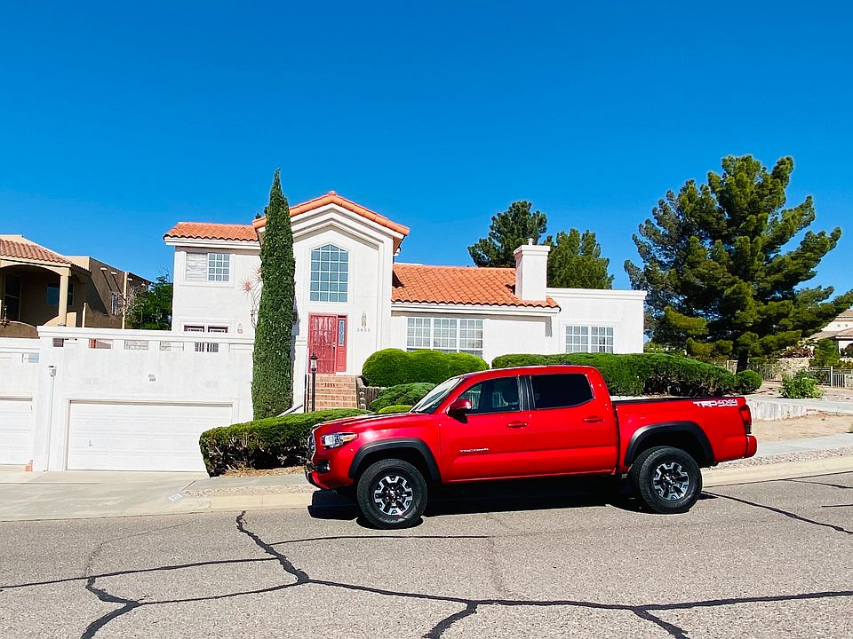 1st image of 3835 Yellowstone Dr