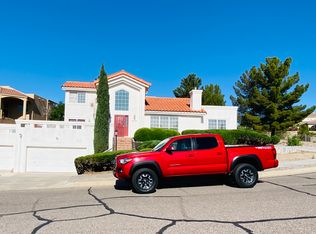 3835 Yellowstone Dr, Las Cruces, NM 88011