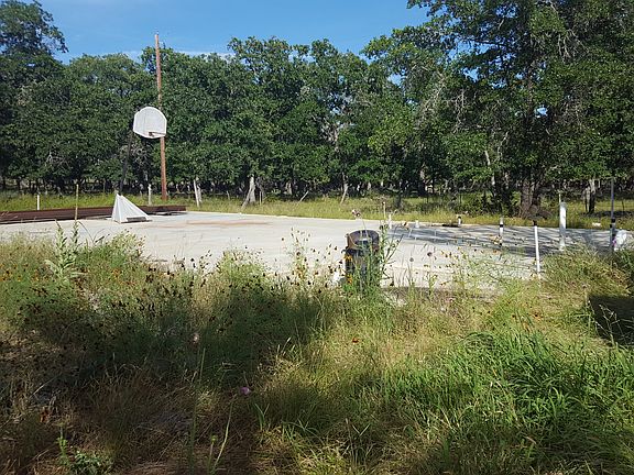 4th image of 15130 State Highway 16
