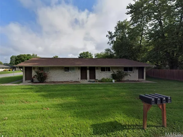 5 Sarpy Rd APT D, Shiloh, IL 62221