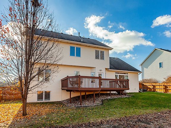 2nd image of 15475 Wildwood Dr