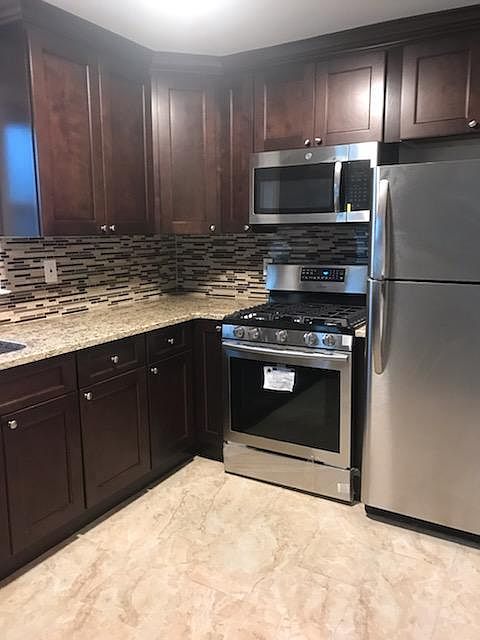 1st image of 44 Robertson Ave APT 2
