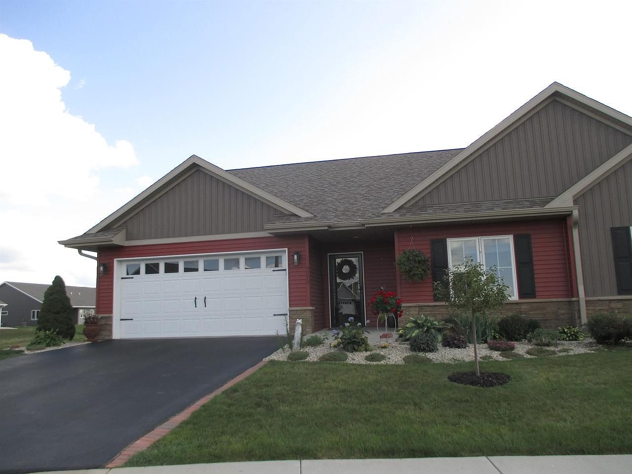 3079 South Blue Jay Court, Beloit, WI 53511 Zillow