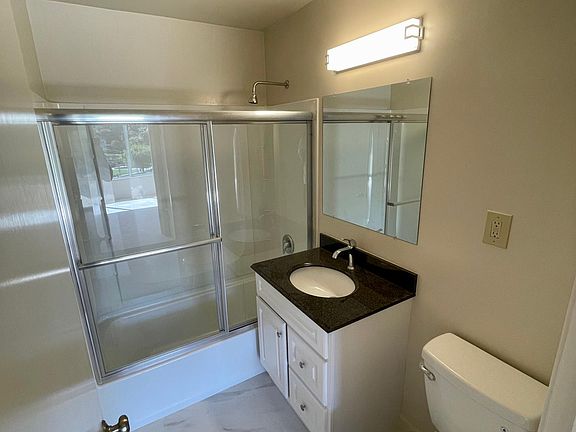 4th image of 2201 Laguna St APT 308