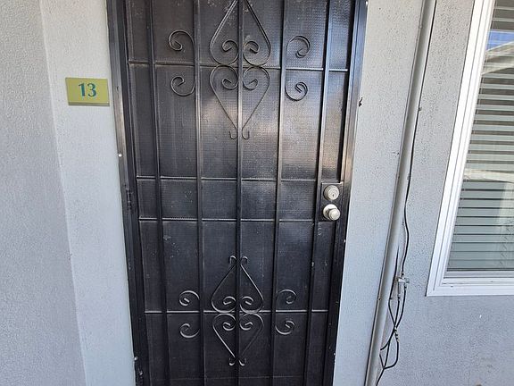 2nd image of 1830-1834 Bell St #13