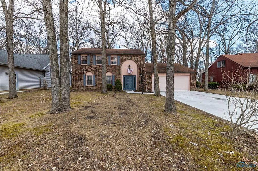 1887 Sherwood Dr photo 1
