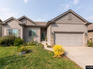 17218 Rampart St, Omaha, NE 68136