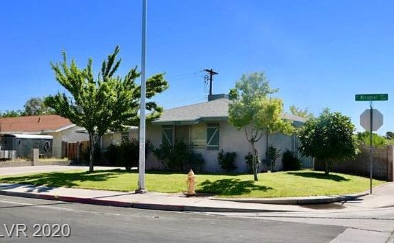 3rd image of 3400 Miramar Dr