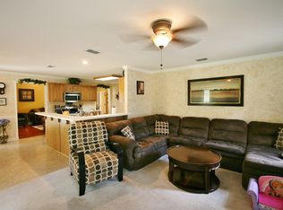 49 S Knollwood Ct, Richmond Hill, GA 31324