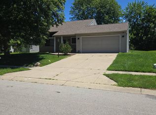 235 Meadow Glen Dr, Avon, IN 46123