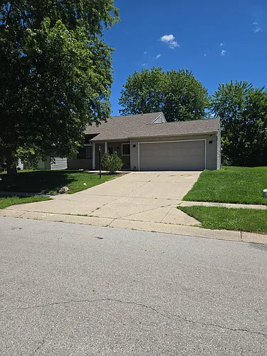 235 Meadow Glen Dr Photo 1