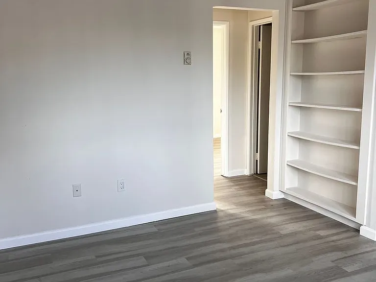 Vista Capri Apartments in Kearny Mesa — Photo 24
