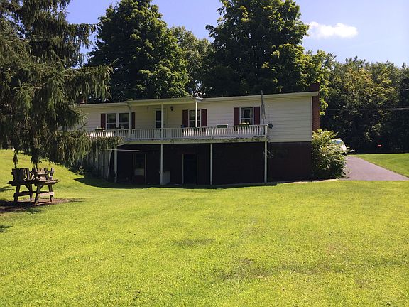 4th image of 45 Wood St
