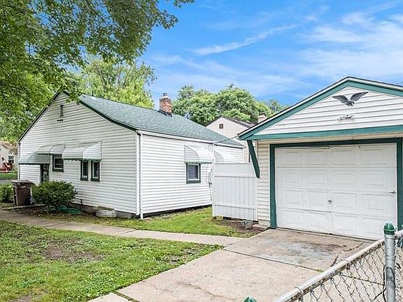 2nd image of 180 W Rutgers Ave