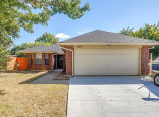 649 Ozark Ave, Burleson, TX 76028