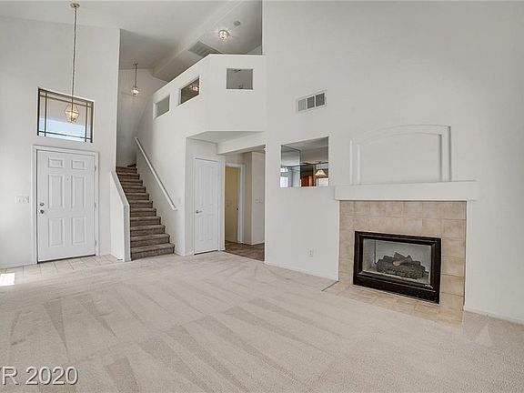 2nd image of 3918 Lilac Haze St