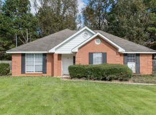 6265 Sycamore Dr, Montgomery, AL 36117