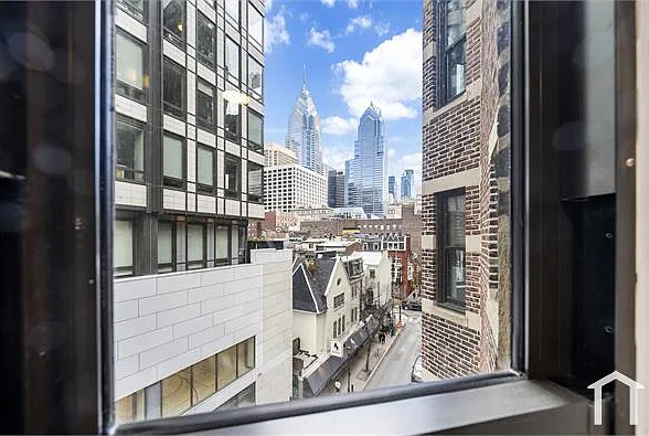 1904 Sansom St #202 — Photo 6