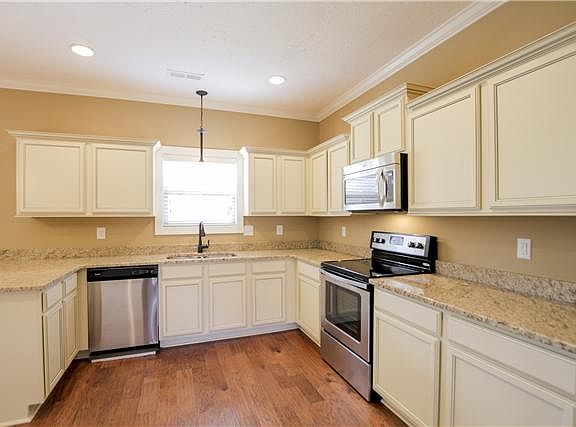 5th image of 26 Rossview Pl Lot 26