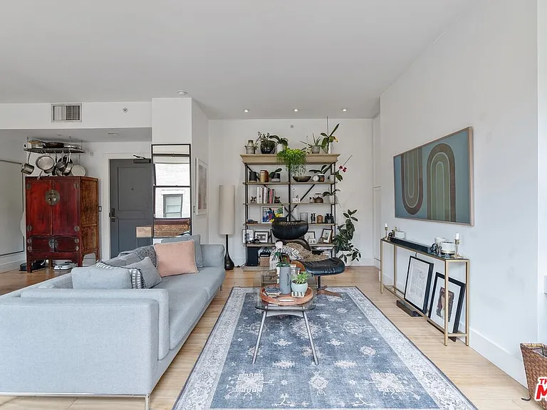 460 S Spring St #1210 — Photo 8