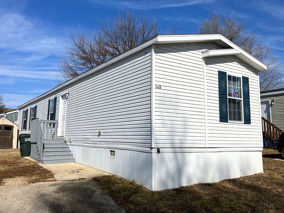 1st image of 3323 Iowa St #145