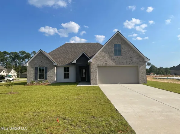 11601 Rosalie Pl, Ocean Springs, MS 39564