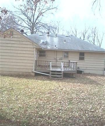3rd image of 7215 Willow Ave