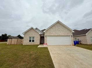 219 Overcup Dr, Troy, AL 36079