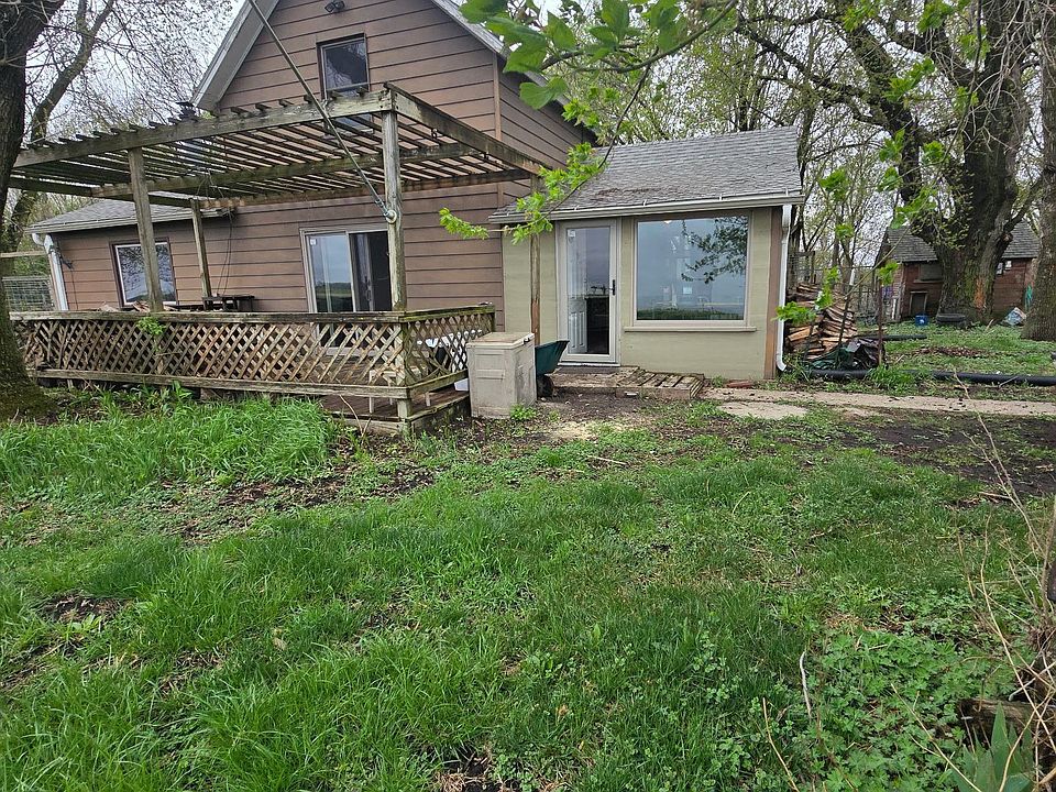 1st image of 1129 142nd Ave