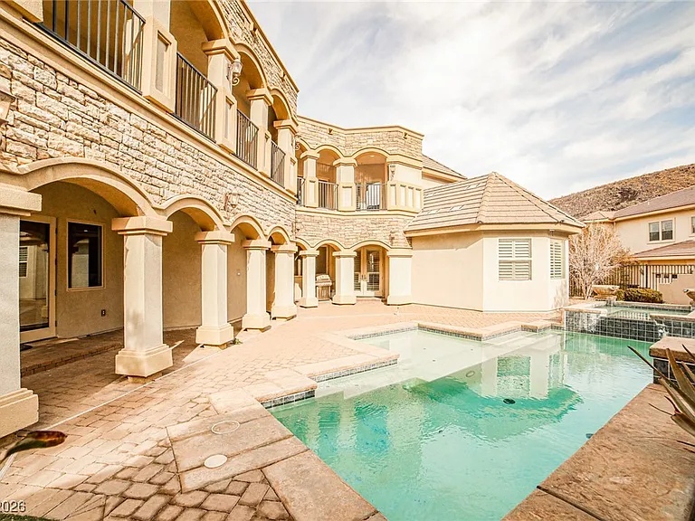 768 Tozzetti Ln — Photo 9
