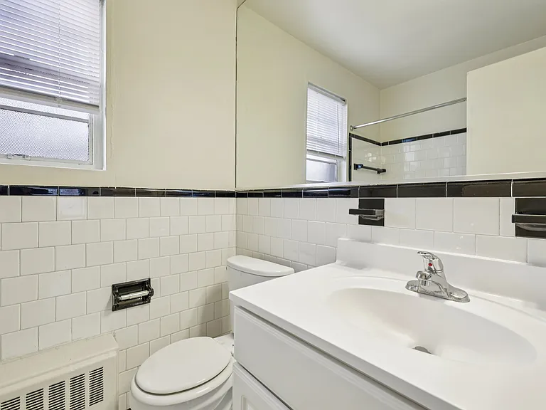 Battery Lane Apartments — Photo 31