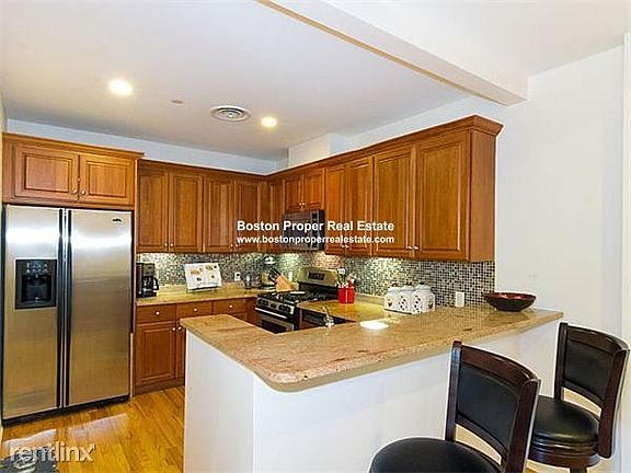 630 Hammond St. #209 Brookline Unit Photo 3