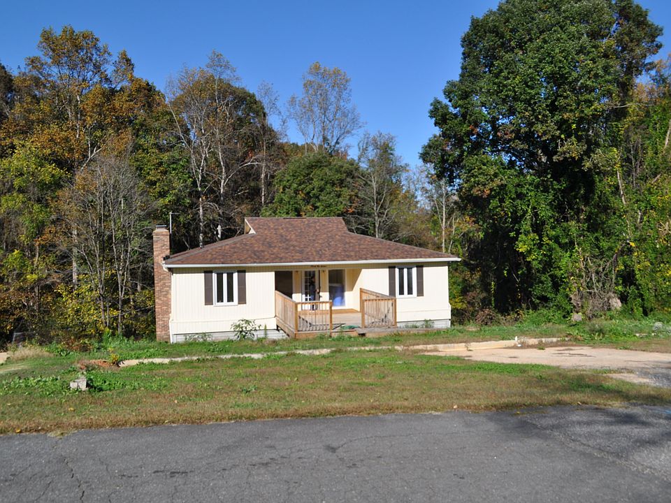 1st image of 2416 Essen Ln